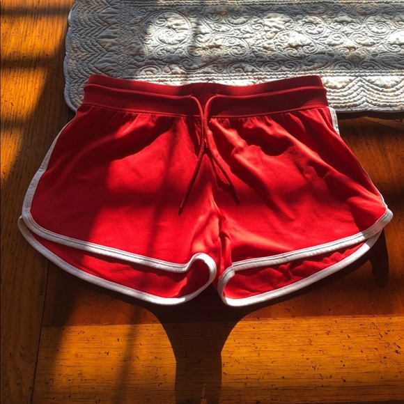 Alphalete Curve Shorts - Picture 2 of 7